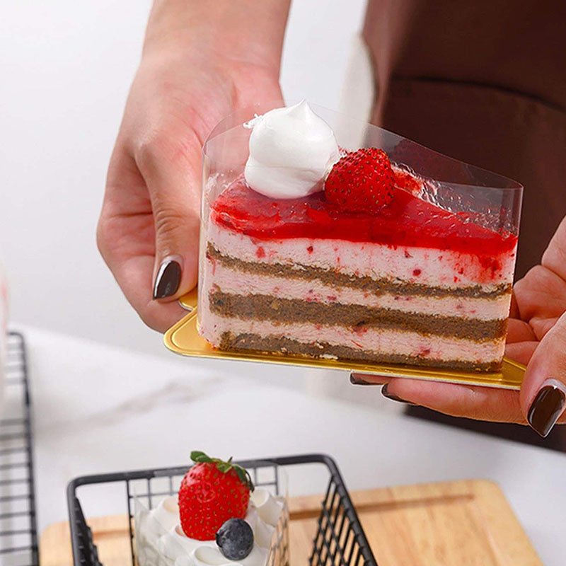 Small gold paper cake trays application