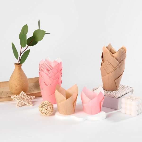 Pink tulip baking paper cups