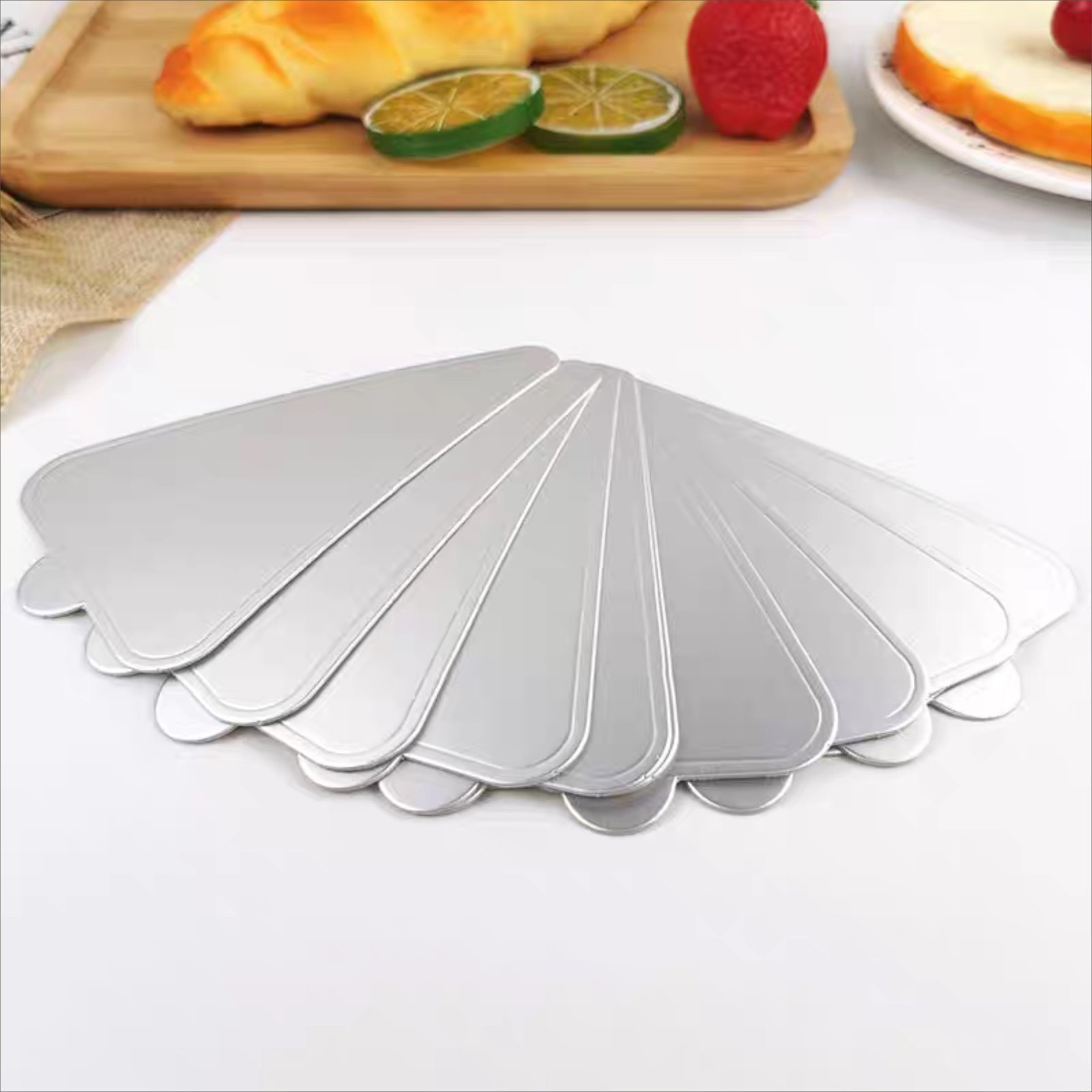 Sliver Cardboard Cake Tray Wholesale sliver cardboard cake tray, available in master cartons for continuous supply to busy pastry shops.