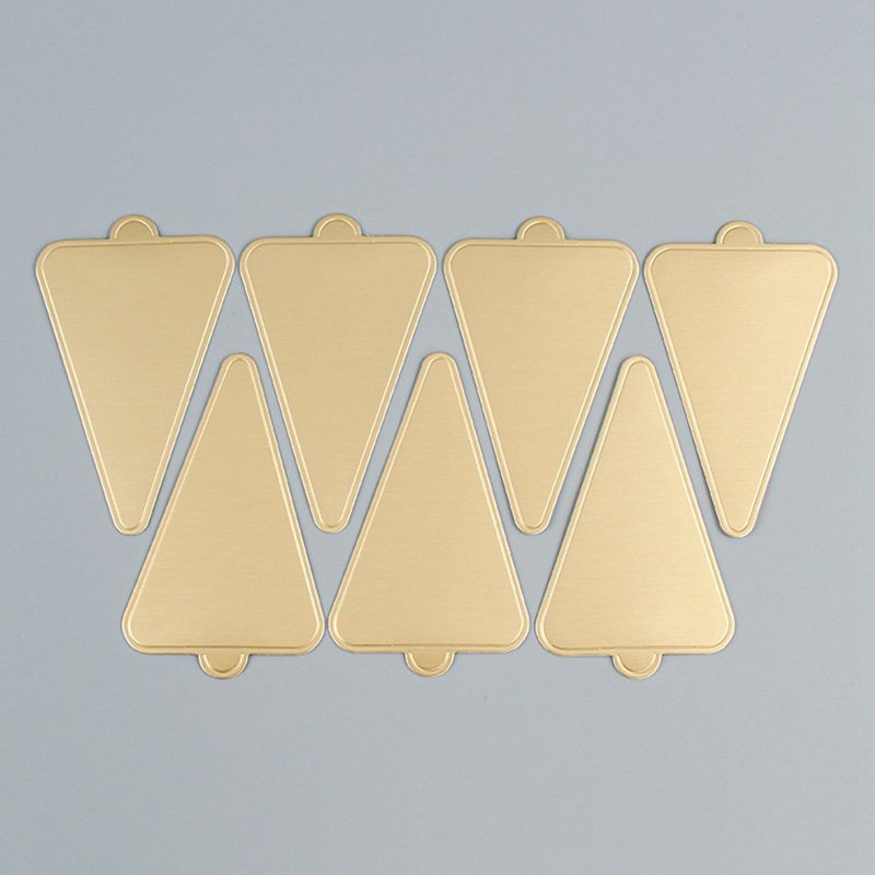 4.6 Inch Triangle Mousse Cake Board for Pastries 4.6 inch single-serving triangle cake boards – perfect size for individual mousse cakes, cheesecake slices and tartlets