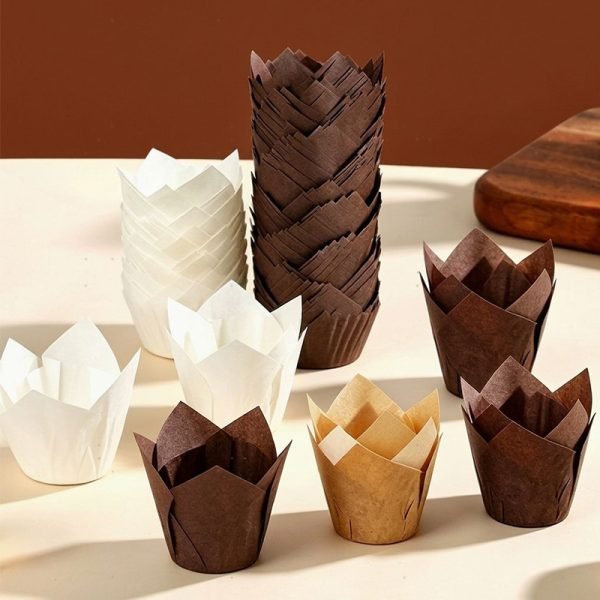 Elegant tulip baking cups