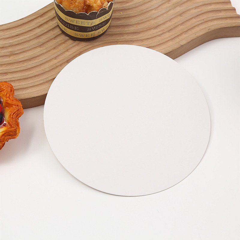 Food-graded 8inch 10inch Gold White Cake Boards Round, for Cake DIY, Dessert Display White cake board with layer cake – 8 inch round base for birthdays and weddings