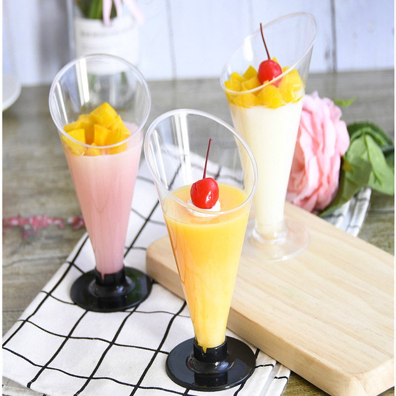 160ml Clear Stemmed Dessert Cups for Parties & Appetizers 160ml clear stemmed dessert cup with pudding footed cup for buffets and events