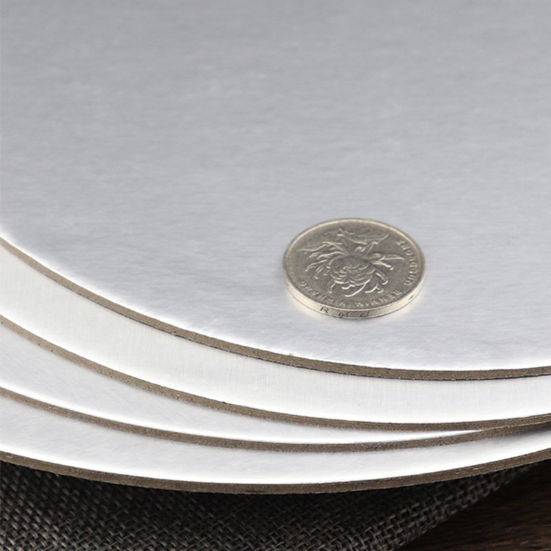 Grease Proof Paper Silver Cake Board 2mm Thick 2mm thick silver cake board – lightweight paper base side view for cakes and pastries