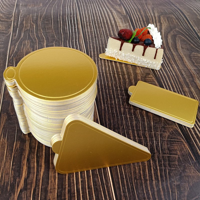 Gold Mini Paper Cake Boards Dessert Trays for Mousse Cake Gold dessert tray with pastries and cakes for wedding dessert tables